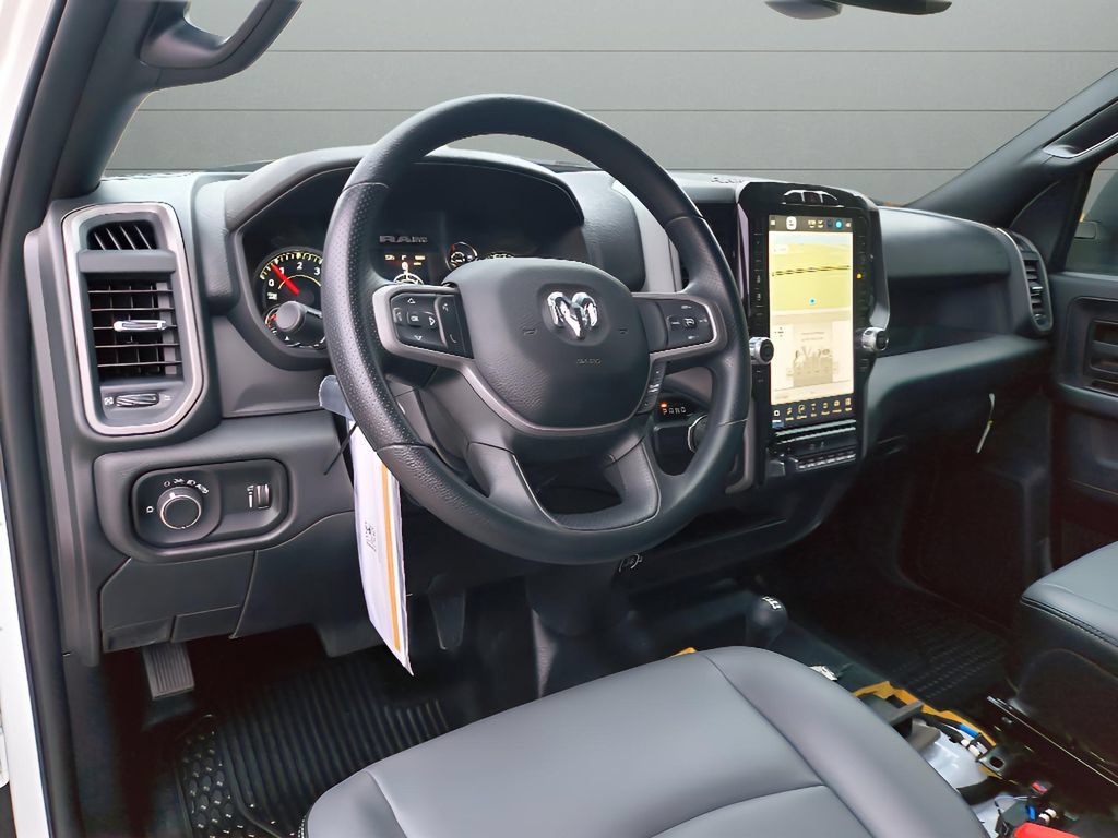 New 2024 RAM 3500 Tradesman w/ Convenience Group AWD/4WD image 14