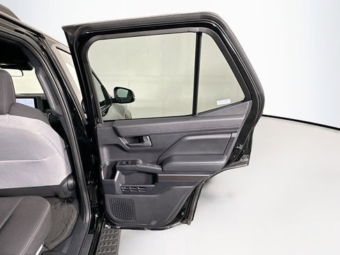 Used 2025 Toyota 4Runner TRD Off-Road image 27