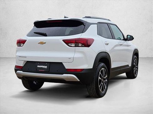 New 2026 Chevrolet TrailBlazer LT w/ Convenience Package image 2