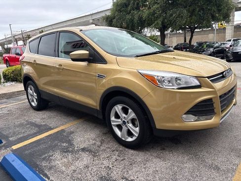 Used 2015 Ford Escape SE FWD image 6