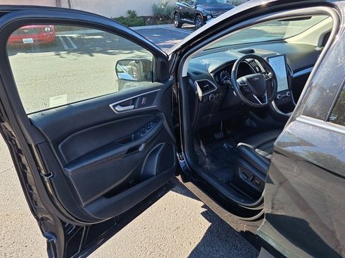 Used 2023 Ford Edge SEL image 40