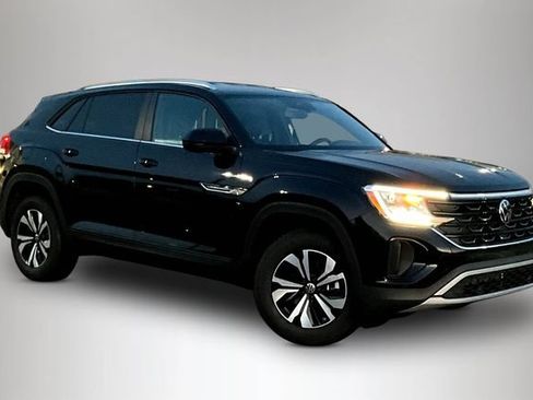 New 2026 Volkswagen Atlas Cross Sport SE AWD/4WD image 2