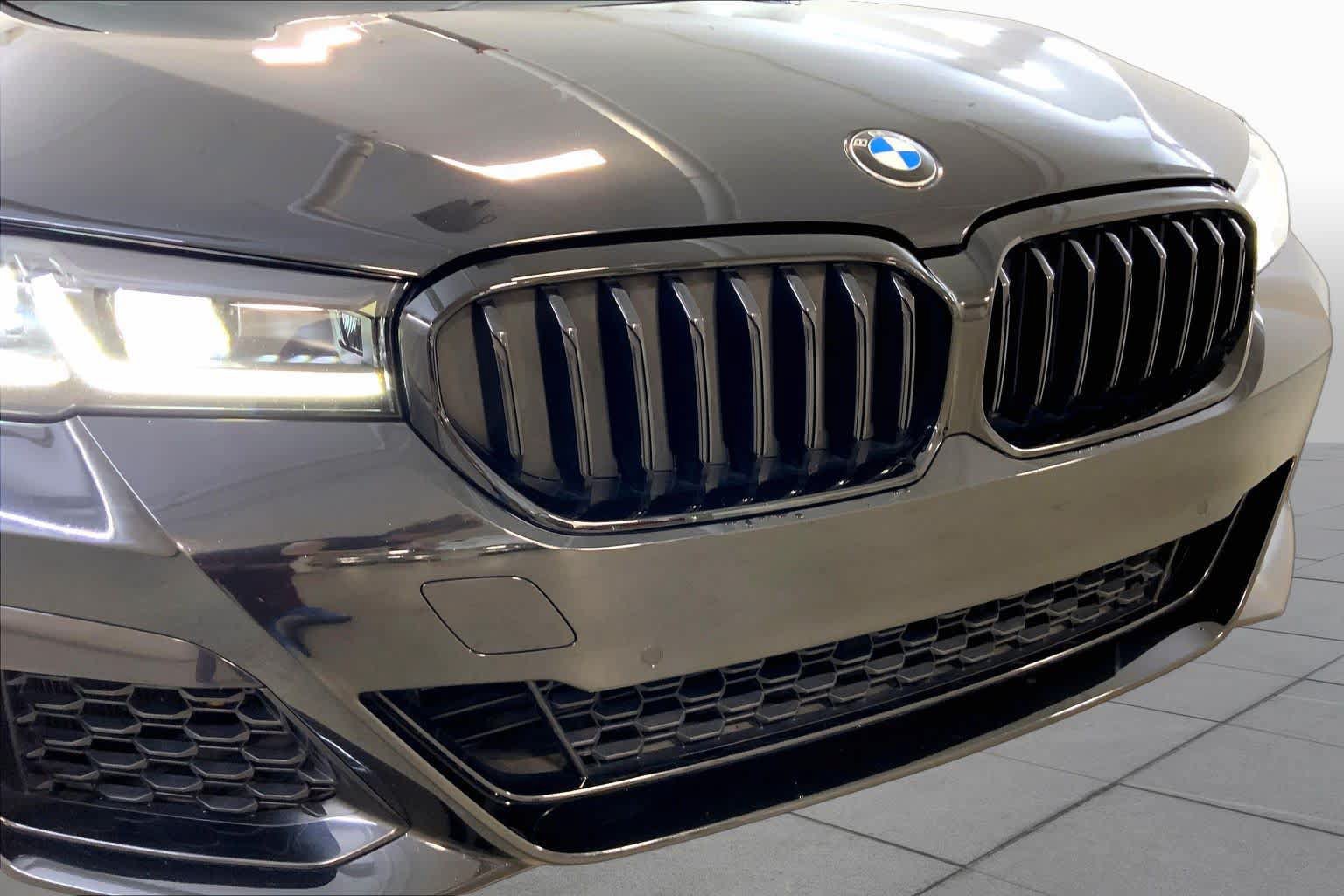 Used 2023 BMW 540i xDrive w/ M Sport Package AWD/4WD image 32