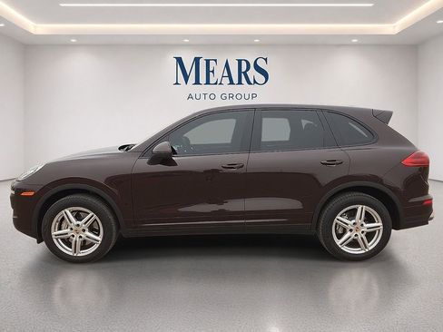 Used 2018 Porsche Cayenne S AWD/4WD image 2