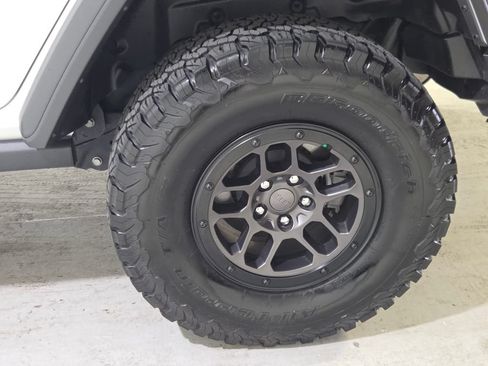 Certified 2023 Jeep Wrangler Unlimited Sport AWD/4WD image 19