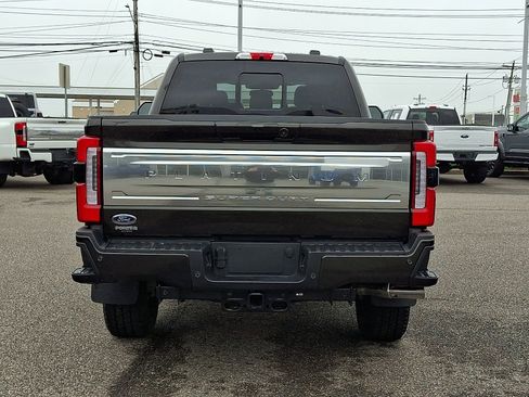 Certified 2025 Ford F350 Platinum w/ Platinum Plus Package AWD/4WD image 9