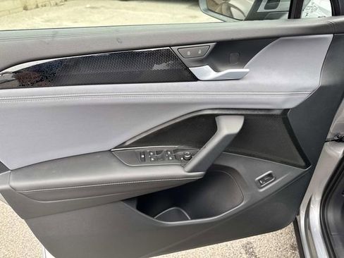 New 2026 Volkswagen Tiguan SE image 14