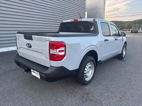 New 2025 Ford Maverick XL image 3