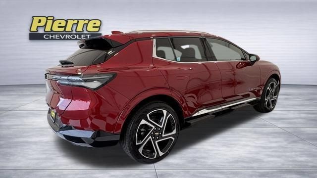 New 2026 Chevrolet Equinox EV LT w/ Convenience Package II AWD/4WD image 7