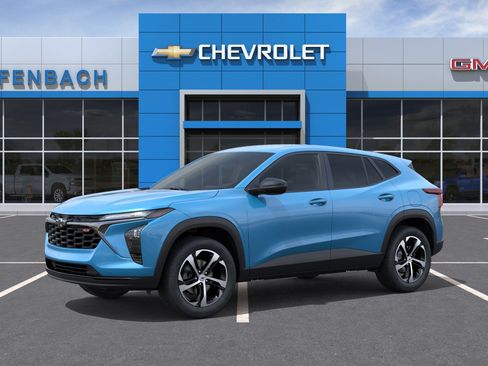 New 2026 Chevrolet Trax RS FWD image 2