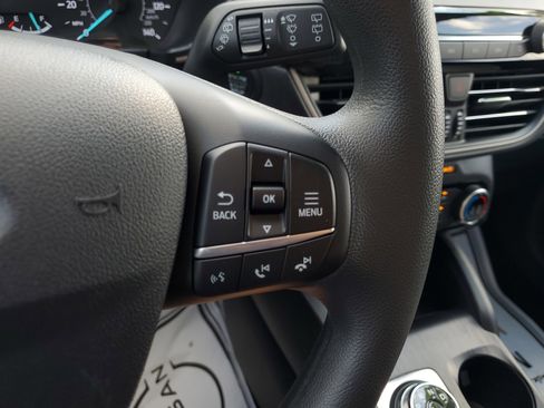 Used 2022 Ford Escape SE w/ SE Sport Appearance Package image 22