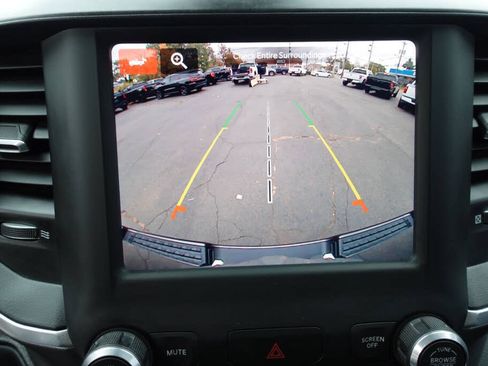 Used 2022 RAM 1500 Big Horn AWD/4WD image 43