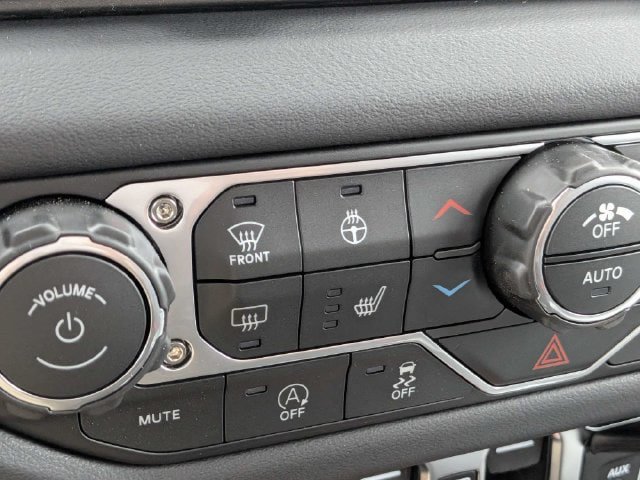 New 2027 Jeep Wrangler Unlimited Sahara AWD/4WD image 25
