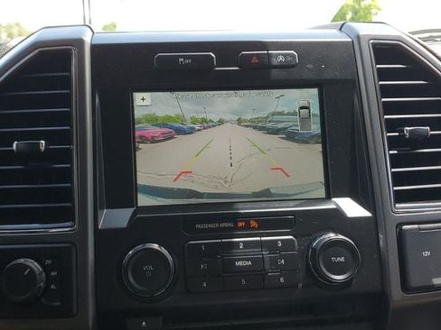 Used 2017 Ford F150 XLT w/ Equipment Group 302A Luxury AWD/4WD image 34