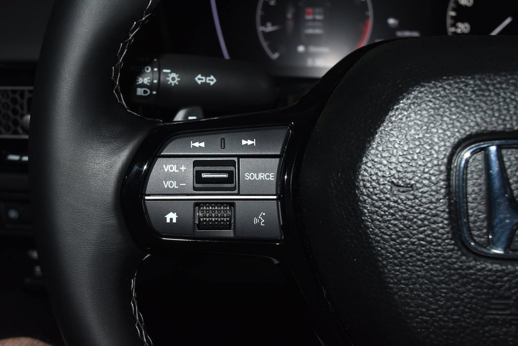 Used 2024 Honda Civic Sport image 9