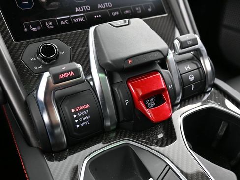 Used 2022 Lamborghini Urus AWD/4WD image 23