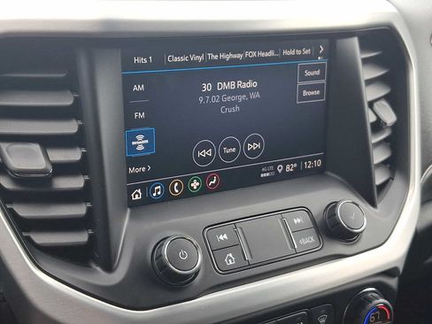 Used 2021 GMC Acadia SLE w/ LPO, Floor Liner Package FWD image 18