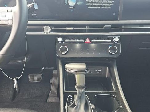 Certified 2025 Hyundai Tucson SEL image 6