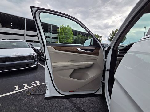 Certified 2026 Volkswagen Atlas SE AWD/4WD image 13