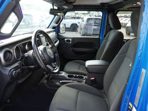 Used 2020 Jeep Gladiator Sport w/ Quick Order Package 24S image 4