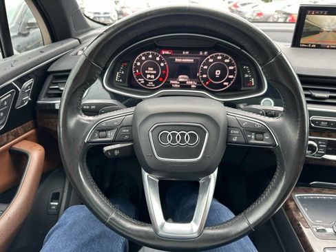 Used 2017 Audi Q7 3.0T Premium Plus w/ Premium Plus Package AWD/4WD image 22