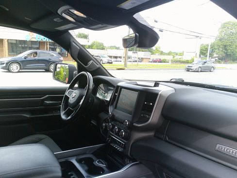 Used 2022 RAM 1500 Big Horn AWD/4WD image 20