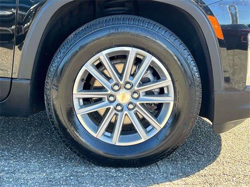 Certified 2023 Chevrolet Traverse LT image 10