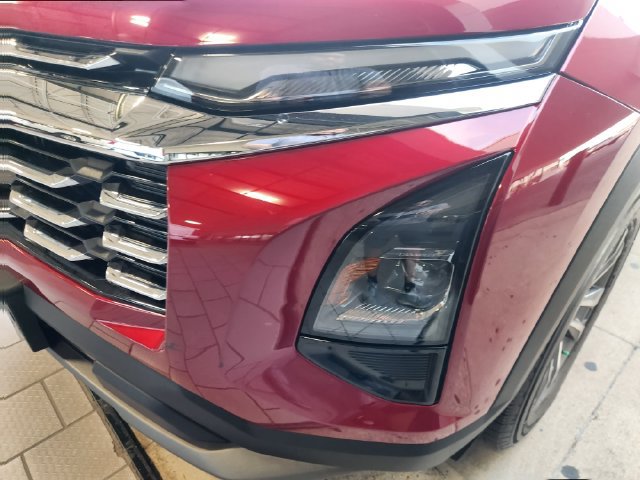 Used 2026 Chevrolet Equinox LT FWD image 7