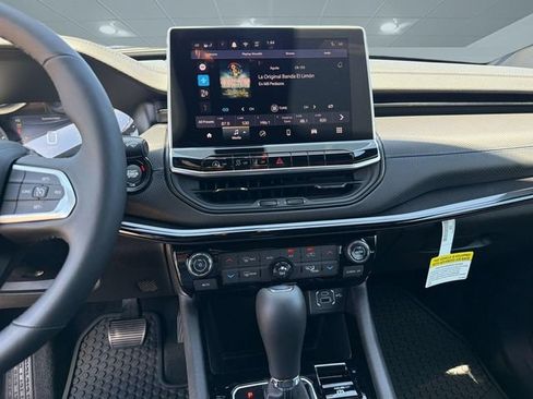 New 2026 Jeep Compass Latitude AWD/4WD image 19