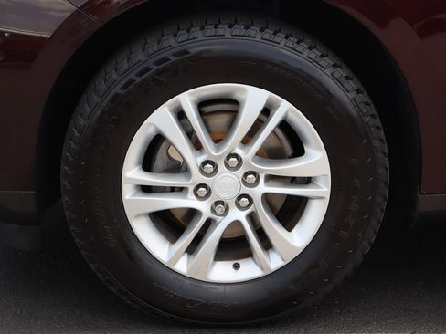 Certified 2018 Buick Enclave Essence FWD image 34
