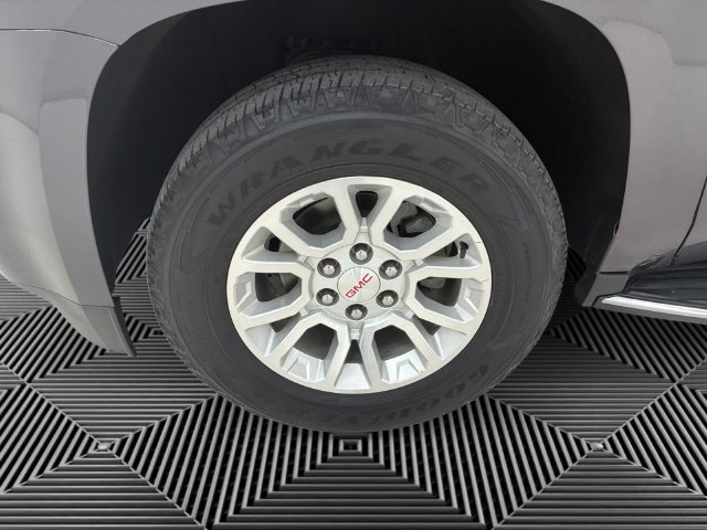 Certified 2017 GMC Yukon SLT w/ HD Trailering Package AWD/4WD image 9