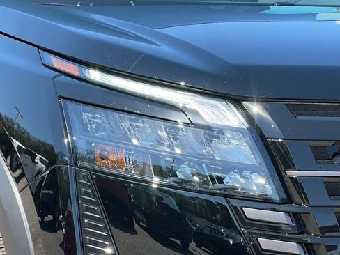 New 2026 Nissan Pathfinder SL AWD/4WD image 46