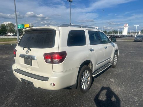 Used 2018 Toyota Sequoia Platinum AWD/4WD image 8
