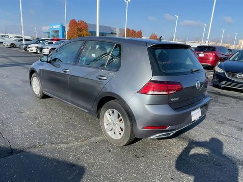 Used 2019 Volkswagen Golf S image 8
