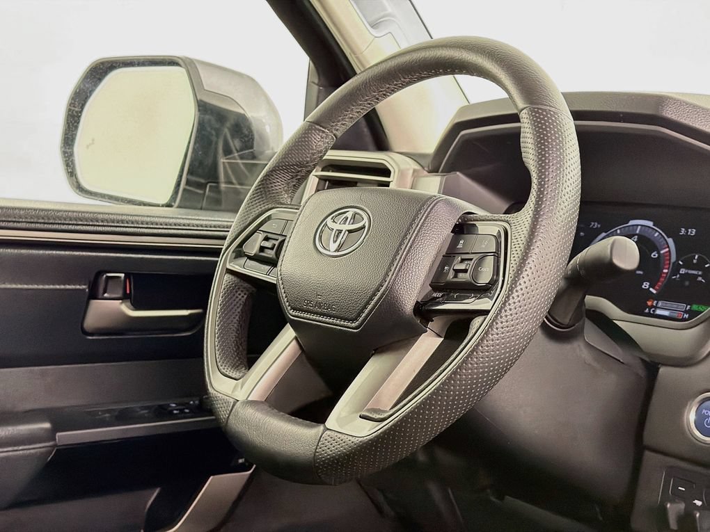 Used 2024 Toyota Tundra Limited AWD/4WD image 40