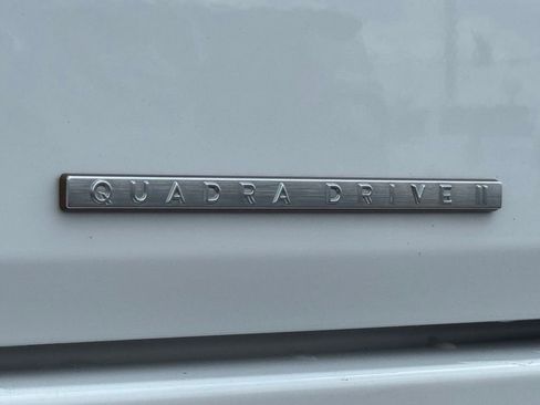 Used 2023 Jeep Grand Wagoneer Series III AWD/4WD image 11