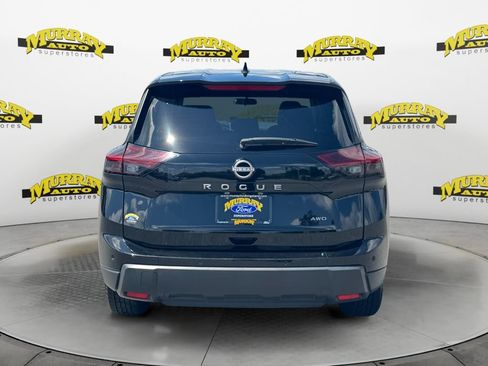 Used 2025 Nissan Rogue SV AWD/4WD image 4