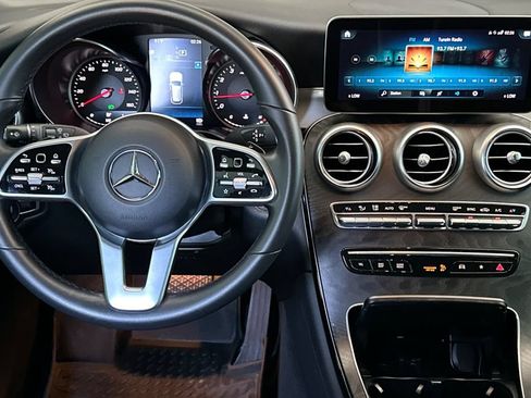 Used 2022 Mercedes-Benz GLC 300 4MATIC image 14