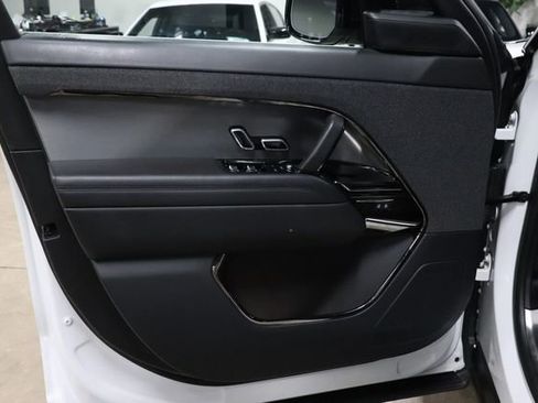 Used 2024 Land Rover Range Rover Sport Dynamic SE AWD/4WD image 9