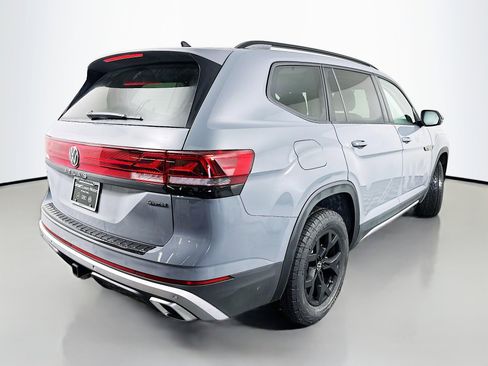 New 2026 Volkswagen Atlas Peak Edition AWD/4WD image 7