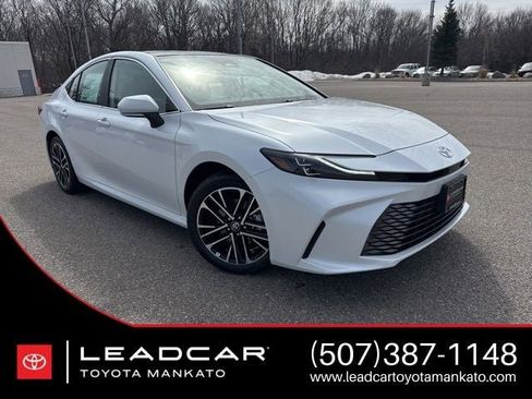 Used 2026 Toyota Camry XLE image 1