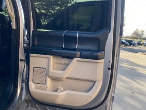 Used 2020 Ford F450 Limited image 18