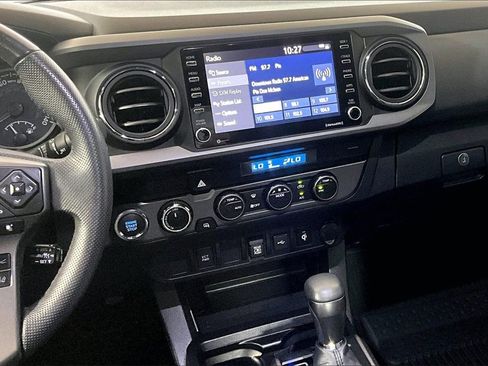 Used 2021 Toyota Tacoma TRD Sport image 5