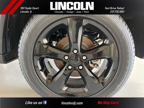 New 2025 Jeep Grand Cherokee Limited w/ Black Appearance Package image 22