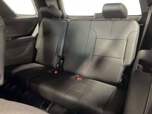 Certified 2023 Chevrolet Traverse RS w/ LPO, Floor Liner Package image 24