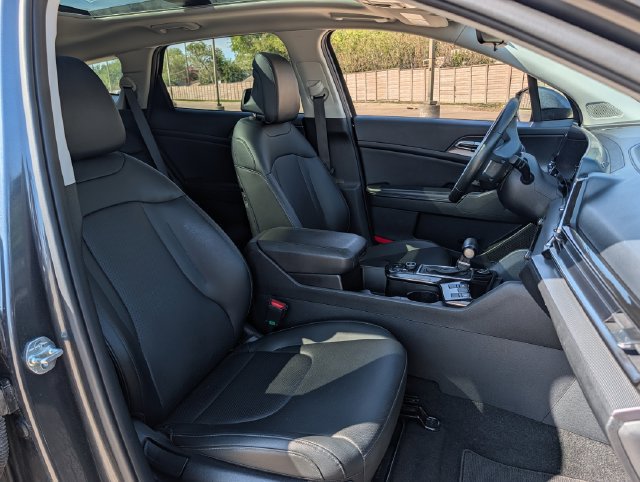 Used 2023 Kia Sportage SX FWD image 25