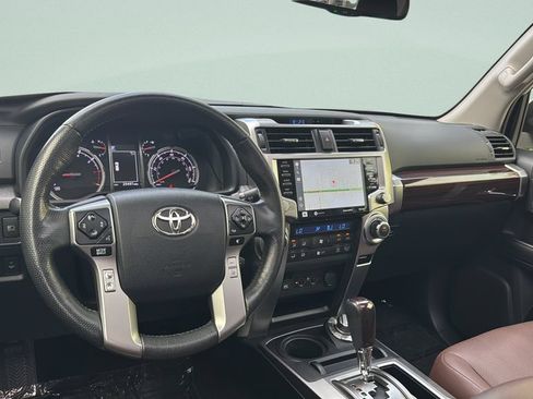 Used 2024 Toyota 4Runner Limited AWD/4WD image 21
