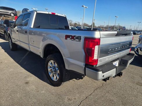 Used 2019 Ford F350 Platinum w/ Platinum Ultimate Package AWD/4WD image 3