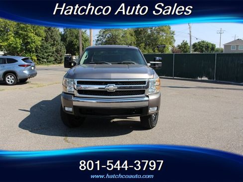 Used 2013 Chevrolet Silverado 1500 LT w/ Interior Plus Package AWD/4WD image 8