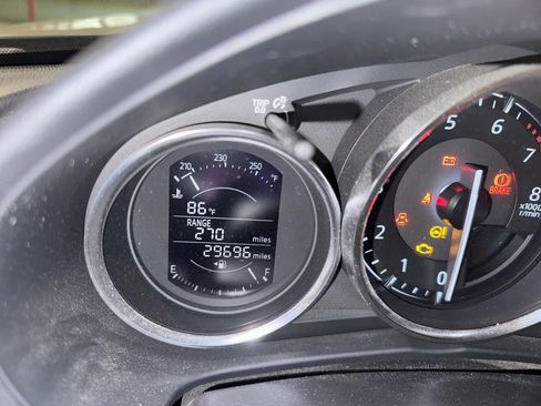 Used 2016 MAZDA MX-5 Miata Grand Touring image 3